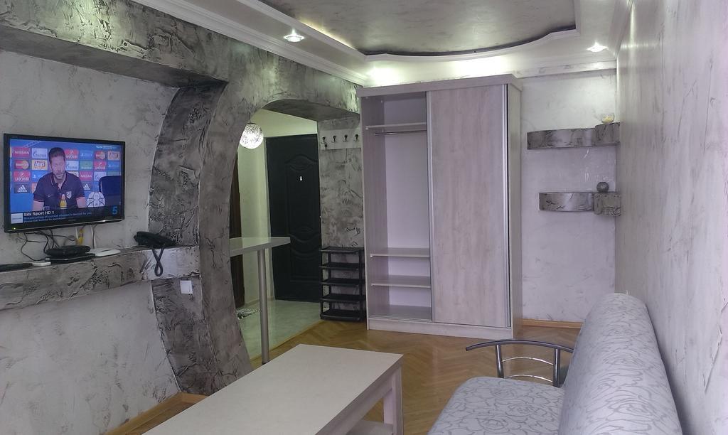 Irakli'S Apartment With Sea View Batumi Exterior photo